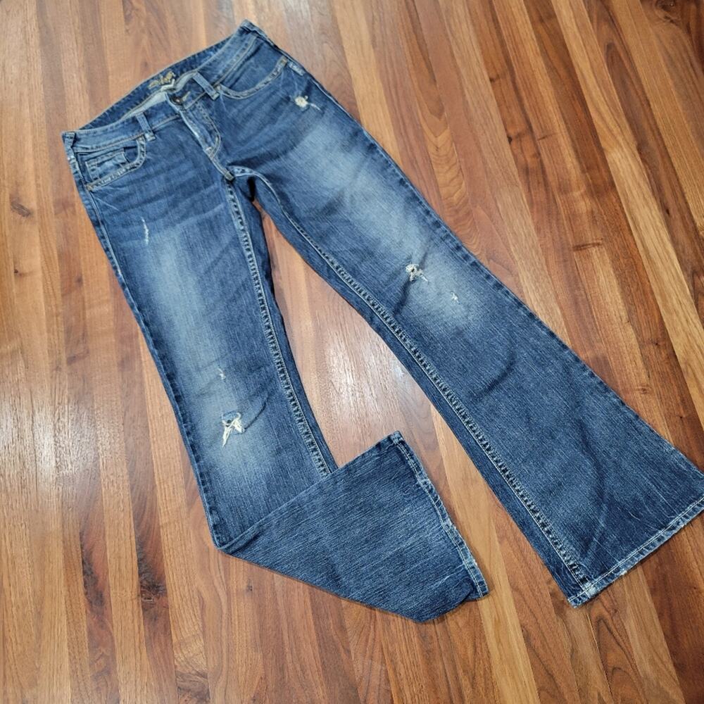 Silver Aiko Mid Rise Bootcut lightly distressed jeans Size 28/33